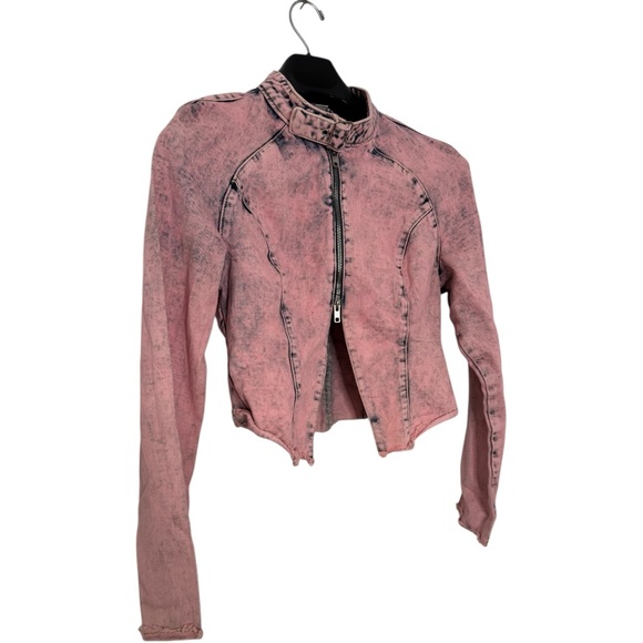Stylish Pink Distressed Jean Jacket - Picture 3 of 6